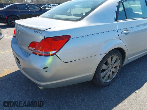 2007 Toyota Avalon XL with VIN 4T1BK36B97U168425, listed as a IAAI auction lot 41647739 with 259,115 mi miles and . Bid and sale history available at DreamBid. Image 14.