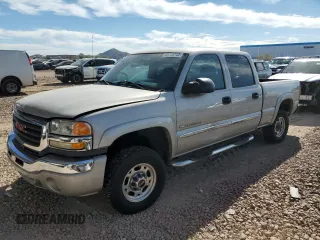 2005 GMC Sierra 2500HD Work Truck with VIN 1GTHC23U75F839166, listed as a Copart auction lot 43719745 with 173,226 mi miles and Salvage title. Bid and sale history available at DreamBid. Image 1.