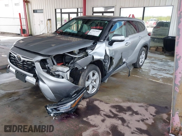 2021 Toyota Highlander L z VIN 5TDCZRBH9MS543232, wystawiony jako IAAI lot #41869895 z przebiegiem 41 031 mil mil oraz . Historia ofert i sprzedaży dostępna na DreamBid. Obrazek 17.