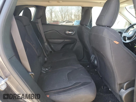 2016 Jeep Cherokee Latitude with VIN 1C4PJMCB1GW282771, listed as a Copart auction lot 49448725 with 115,250 mi miles and Salvage Title. Bid and sale history available at carsss.com. Image 11.