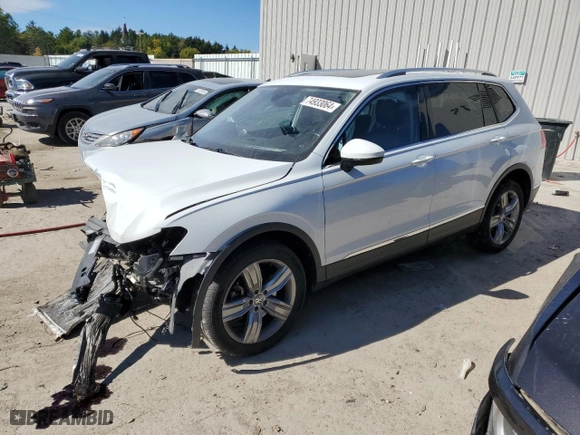 2018 Volkswagen Tiguan SEL Premium with VIN 3VV5B7AXXJM002665, listed as a Copart auction lot 74933064 with 70,486 mi miles and Salvage Title. Bid and sale history available at carsss.com. Image 1.