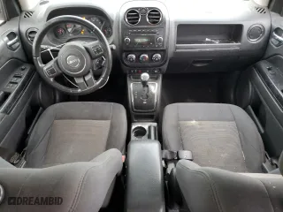 2011 Jeep Compass Latitude with VIN 1J4NF1FB7BD176133, listed as a Copart auction lot 54208385 with 163,525 mi miles and Clean Title. Bid and sale history available at carsss.com. Image 8.