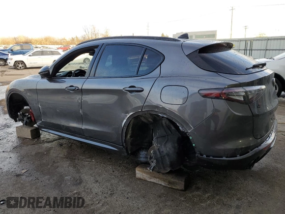 2021 Alfa Romeo Stelvio Ti z VIN ZASPAKBN0M7D11271, wystawiony jako Copart lot #42607935 z przebiegiem 47 796 mil mil oraz Szkoda całkowita • Salvage title. Historia ofert i sprzedaży dostępna na DreamBid. Obrazek 2.