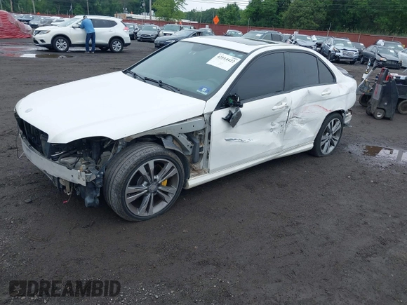 2013 Mercedes-Benz C 300 Sport with VIN WDDGF8AB5DR254208, listed as a IAAI auction lot 42514422 with 124,066 mi miles and . Bid and sale history available at DreamBid. Image 19.