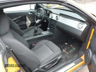 2007 Ford Mustang Deluxe с VIN 1ZVFT84N175345621, выставлен на аукционе IAAI как лот 41770321 с пробегом 163 161 миль миль и . История ставок и продаж доступна на DreamBid. Изображение 5.