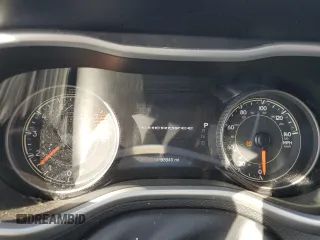 2017 Jeep Cherokee Overland с VIN 1C4PJLJS0HW574622, выставлен на аукционе Copart как лот 74615164 с пробегом 93 945 миль миль и Списание • Salvage title. История ставок и продаж доступна на DreamBid. Изображение 9.