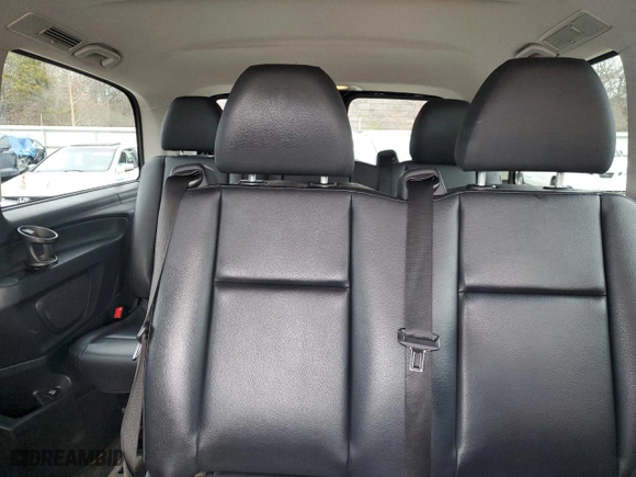 2018 Mercedes-Benz Metris Passenger Van with VIN WD4PG2EE0J3352625, listed as a Copart auction lot 48199015 with NaN miles and Clean Title. Bid and sale history available at carsss.com. Image 10.