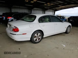2002 Jaguar S-Type V6 z VIN SAJDA01N42FM25943, wystawiony jako Copart lot #58593775 z przebiegiem Nie podano mil oraz Szkody całkowita. Historia ofert i sprzedaży dostępna na DreamBid. Obrazek 3.