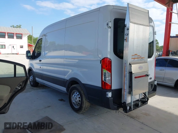 2023 Ford Transit Cargo с VIN 1FTBR2C89PKA72549, выставлен на аукционе IAAI как лот 41514703 с пробегом 12 507 миль миль и . История ставок и продаж доступна на DreamBid. Изображение 3.