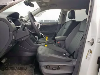 2024 Volkswagen Tiguan SE z VIN 3VV3B7AX0RM188817, wystawiony jako Copart lot #58040225 z przebiegiem 6 299 mil mil oraz Szkoda całkowita • Salvage title. Historia ofert i sprzedaży dostępna na DreamBid. Obrazek 7.
