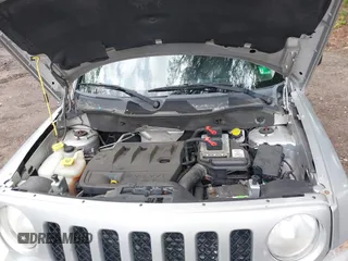 2011 Jeep Patriot Sport with VIN 1J4NF1GB0BD281031, listed as a IAAI auction lot 42203317 with 174,240 mi miles. Bid and sale history available at carsss.com. Image 10.
