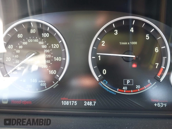 2013 BMW 5 Series 535i xDrive z VIN WBAFU7C59DDU76175, wystawiony jako IAAI lot #41433212 z przebiegiem 108 175 mil mil oraz . Historia ofert i sprzedaży dostępna na DreamBid. Obrazek 7.