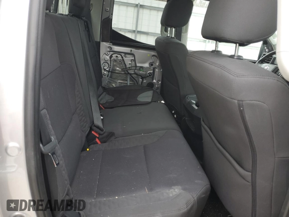 2024 Toyota Tundra z VIN 5TFKB5GD3RX002628, wystawiony jako Copart lot #43646195 z przebiegiem 17 559 mil mil oraz Czysty tytuł • Clean title. Historia ofert i sprzedaży dostępna na DreamBid. Obrazek 10.