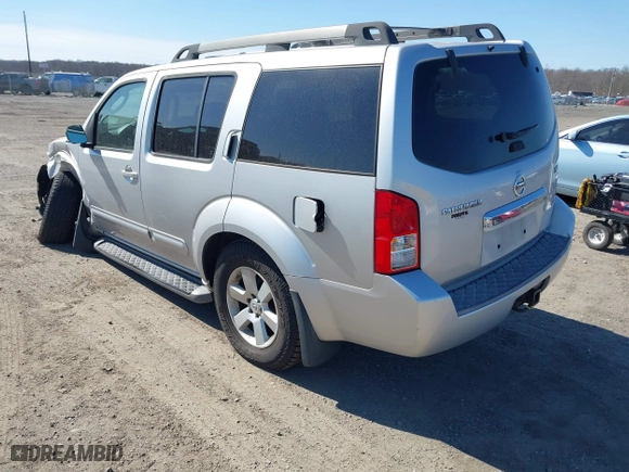 2008 Nissan Pathfinder LE with VIN 5N1AR18B98C620745, listed as a IAAI auction lot 41768199 with 208,299 mi miles. Bid and sale history available at carsss.com. Image 3.