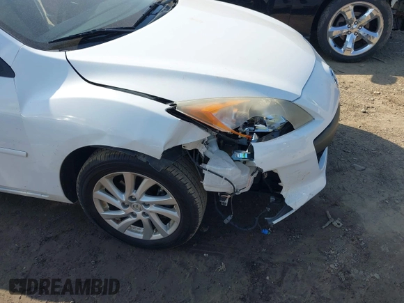 2012 Mazda Mazda3 i Touring with VIN JM1BL1L77C1628618, listed as a IAAI auction lot 42069661 with 201,942 mi miles. Bid and sale history available at carsss.com. Image 6.