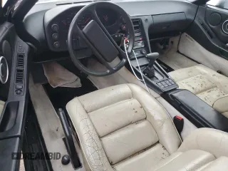 1988 Porsche 928 z VIN WP0JB0926JS861630, wystawiony jako Copart lot #73937854 z przebiegiem 112 460 mil mil oraz Nie do naprawy. Historia ofert i sprzedaży dostępna na DreamBid. Obrazek 8.