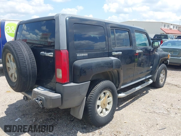 2008 Hummer H3 Luxury z VIN 5GTEN13E788184170, wystawiony jako IAAI lot #42386498 z przebiegiem 212 463 mil mil oraz . Historia ofert i sprzedaży dostępna na DreamBid. Obrazek 4.