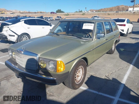 1981 Mercedes-Benz 300 with VIN WDBAB93A4BN004161, listed as a IAAI auction lot 41290568 with 18,887 mi miles and . Bid and sale history available at DreamBid. Image 2.