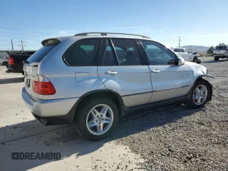 2005 BMW X5 4.4i with VIN 5UXFB53525LV14607, listed as a Copart auction lot 50407195 with 139,660 mi miles and Salvage Title. Bid and sale history available at carsss.com. Image 3.