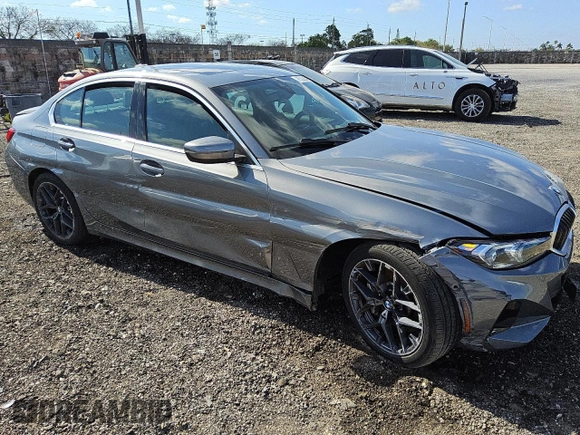 2025 BMW 3 Series 330i with VIN 3MW69CW0XS8F00021, listed as a Copart auction lot 53070715 with 4,776 mi miles and Clean Title. Bid and sale history available at carsss.com. Image 4.