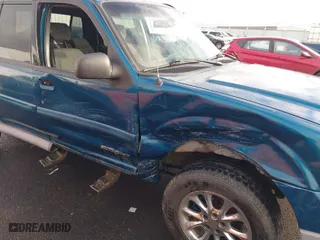 2002 Ford Explorer Sport Trac Value with VIN 1FMZU77E62UB92361, listed as a IAAI auction lot 41197330 with 267,570 mi miles. Bid and sale history available at carsss.com. Image 6.