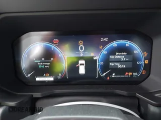 2024 Toyota Land Cruiser z VIN JTEABFAJ9RK015313, wystawiony jako IAAI lot #41573592 z przebiegiem 11 124 mil mil oraz . Historia ofert i sprzedaży dostępna na DreamBid. Obrazek 7.