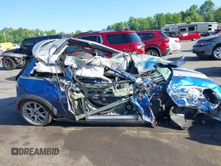 2006 MINI Hardtop S с VIN WMWRE33516TN25140, выставлен на аукционе IAAI как лот 42130574 с пробегом Не указан миль и . История ставок и продаж доступна на DreamBid. Изображение 13.