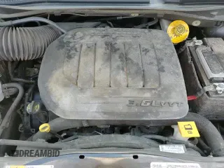 2019 Dodge Grand Caravan SE z VIN 2C4RDGBG6KR573122, wystawiony jako Copart lot #68196775 z przebiegiem 77 438 mil mil oraz Szkoda całkowita • Salvage title. Historia ofert i sprzedaży dostępna na DreamBid. Obrazek 14.