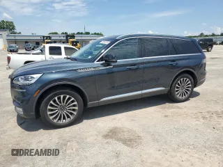 2023 Lincoln Aviator Reserve z VIN 5LM5J7XC5PGL11266, wystawiony jako Copart lot #62368795 z przebiegiem 39 886 mil mil oraz Czysty tytuł • Clean title. Historia ofert i sprzedaży dostępna na DreamBid. Obrazek 1.