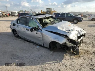 2020 BMW 3 Series 330i with VIN WBA5R1C07LFH41664, listed as a Copart auction lot 82163114 with Not Provided miles and Non Repairable. Bid and sale history available at DreamBid. Image 4.