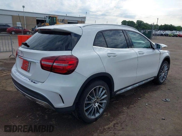 2019 Mercedes-Benz GLA 250 z VIN WDCTG4EB5KU015478, wystawiony jako IAAI lot #41488368 z przebiegiem Nie podano mil oraz . Historia ofert i sprzedaży dostępna na DreamBid. Obrazek 4.