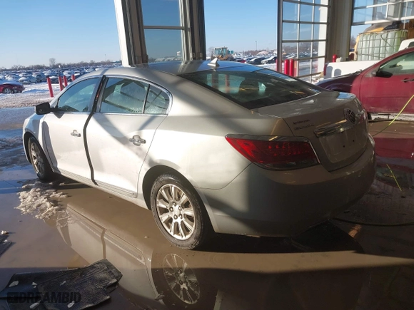 2013 Buick LaCrosse with VIN 1G4GA5E30DF289018, listed as a IAAI auction lot 41245137 with 183,772 mi miles. Bid and sale history available at carsss.com. Image 3.