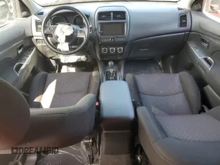 2019 Mitsubishi Outlander SE with VIN JA4AP4AU7KU017439, listed as a Copart auction lot 55813775 with Not provided miles and Clean title. Bid and sale history available at DreamBid. Image 8.