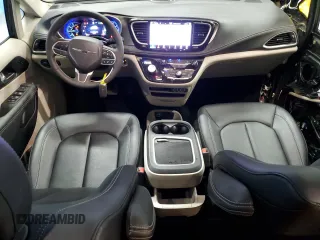 2024 Chrysler Pacifica Hybrid Select z VIN 2C4RC1S77RR158336, wystawiony jako Copart lot #54831295 z przebiegiem 30 950 mil mil oraz Czysty tytuł • Clean title. Historia ofert i sprzedaży dostępna na DreamBid. Obrazek 8.