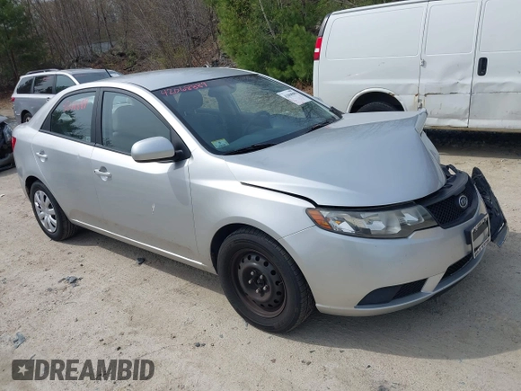 2010 Kia Forte LX with VIN KNAFT4A22A5108680, listed as a IAAI auction lot 42068889 with 77,329 mi miles. Bid and sale history available at carsss.com. Image 1.