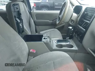 2006 Ford Explorer XLT z VIN 1FMEU63E96UA34987, wystawiony jako IAAI lot #42484509 z przebiegiem 225 228 mil mil oraz . Historia ofert i sprzedaży dostępna na DreamBid. Obrazek 5.