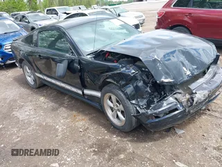 2007 Ford Mustang Deluxe with VIN 1ZVFT80N075221362, listed as a IAAI auction lot 42192106 with 110,988 mi miles and . Bid and sale history available at DreamBid. Image 1.