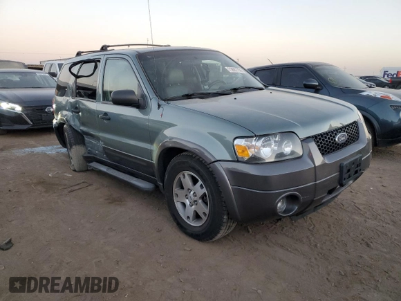 2005 Ford Escape XLT with VIN 1FMCU93105KD29752, listed as a Copart auction lot 73687754 with 199,362 mi miles and Salvage Title. Bid and sale history available at carsss.com. Image 4.