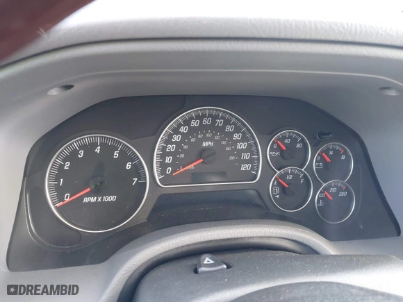 2005 GMC Envoy Denali with VIN 1GKET63M052336214, listed as a IAAI auction lot 41852417 with 999,999 mi miles. Bid and sale history available at carsss.com. Image 7.