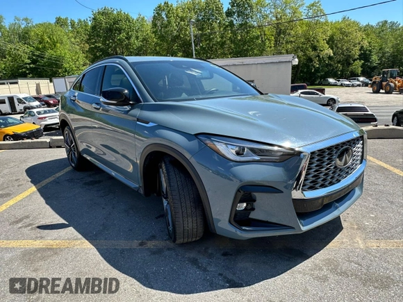2024 Infiniti QX55 Luxe z VIN 3PCAJ5JR6RF109217, wystawiony jako Copart lot #58733135 z przebiegiem 24 412 mil mil oraz Nie do naprawy. Historia ofert i sprzedaży dostępna na DreamBid. Obrazek 4.
