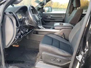 2021 Ram 1500 Big Horn z VIN 1C6RREFG2MN812561, wystawiony jako Copart lot #75305674 z przebiegiem Nie podano mil oraz Szkoda całkowita • Salvage title. Historia ofert i sprzedaży dostępna na DreamBid. Obrazek 7.