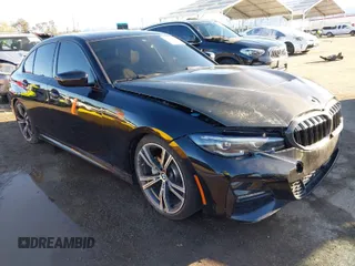 2022 BMW 3 Series 330i with VIN 3MW5R1J07N8C43380, listed as a IAAI auction lot 41746284 with 60,194 mi miles. Bid and sale history available at carsss.com. Image 1.
