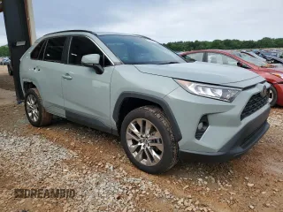2021 Toyota RAV4 XLE Premium with VIN 2T3C1RFV5MW122775, listed as a Copart auction lot 53689075 with 69,358 mi miles and Salvage title. Bid and sale history available at DreamBid. Image 4.