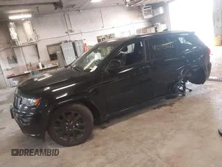 2018 Jeep Grand Cherokee Laredo E with VIN 1C4RJFAG4JC298393, listed as a IAAI auction lot 42073426 with 145,386 mi miles. Bid and sale history available at carsss.com. Image 2.
