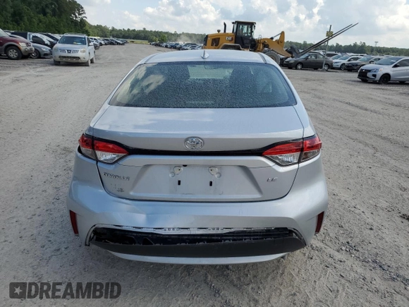 2022 Toyota Corolla LE with VIN JTDEPMAE6N3030161, listed as a Copart auction lot 58030254 with 8,842 mi miles and Non Repairable. Bid and sale history available at carsss.com. Image 6.