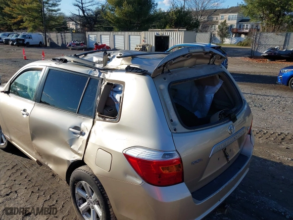 2009 Toyota Highlander with VIN JTEDS41A692084543, listed as a IAAI auction lot 41208295 with 203,620 mi miles. Bid and sale history available at carsss.com. Image 18.