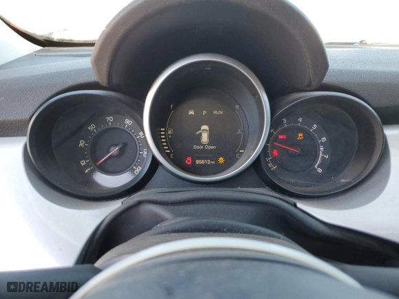 2016 FIAT 500X Easy with VIN ZFBCFXBTXGP452117, listed as a Copart auction lot 43070145 with 95,613 mi miles and Salvage Title. Bid and sale history available at carsss.com. Image 9.
