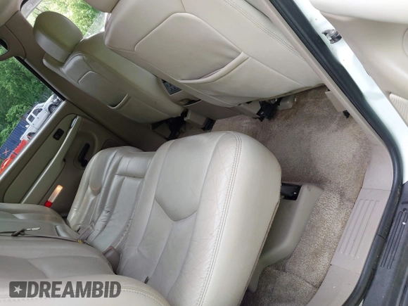 2003 Chevrolet Tahoe Z71 z VIN 1GNEK13Z23R230226, wystawiony jako IAAI lot #42252874 z przebiegiem 251 268 mil mil oraz . Historia ofert i sprzedaży dostępna na DreamBid. Obrazek 8.
