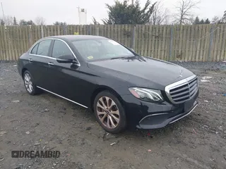 2017 Mercedes-Benz E E 300 Luxury with VIN WDDZF4KB2HA226841, listed as a IAAI auction lot 41186359 with 70,531 mi miles. Bid and sale history available at carsss.com. Image 1.