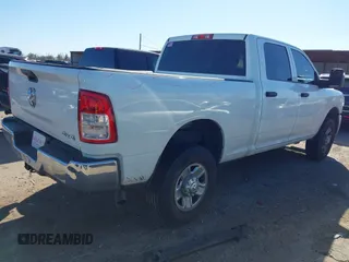 2024 Ram 2500 Tradesman с VIN 3C6UR5CJ7RG264311, выставлен на аукционе IAAI как лот 41761181 с пробегом 8 043 миль миль и . История ставок и продаж доступна на DreamBid. Изображение 4.